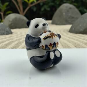 Elizabeth Arden 1990s Porcelain Pomander Panda Bear Holding Ball Blue/White/Red